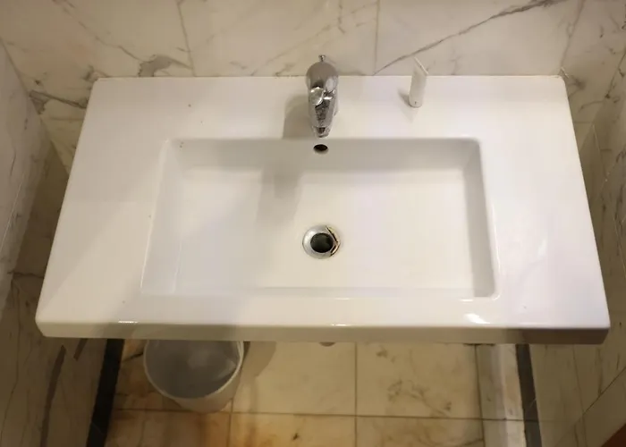 Catone Hotel